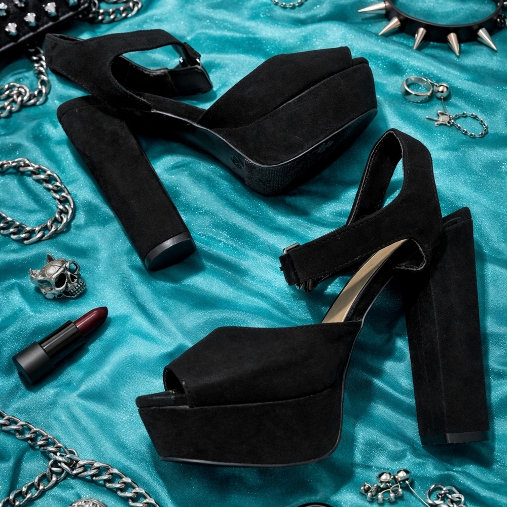 Black Velvet Platform Heels with Ankle Strap – Size 7.5 – Y2K / Alt / Night Out